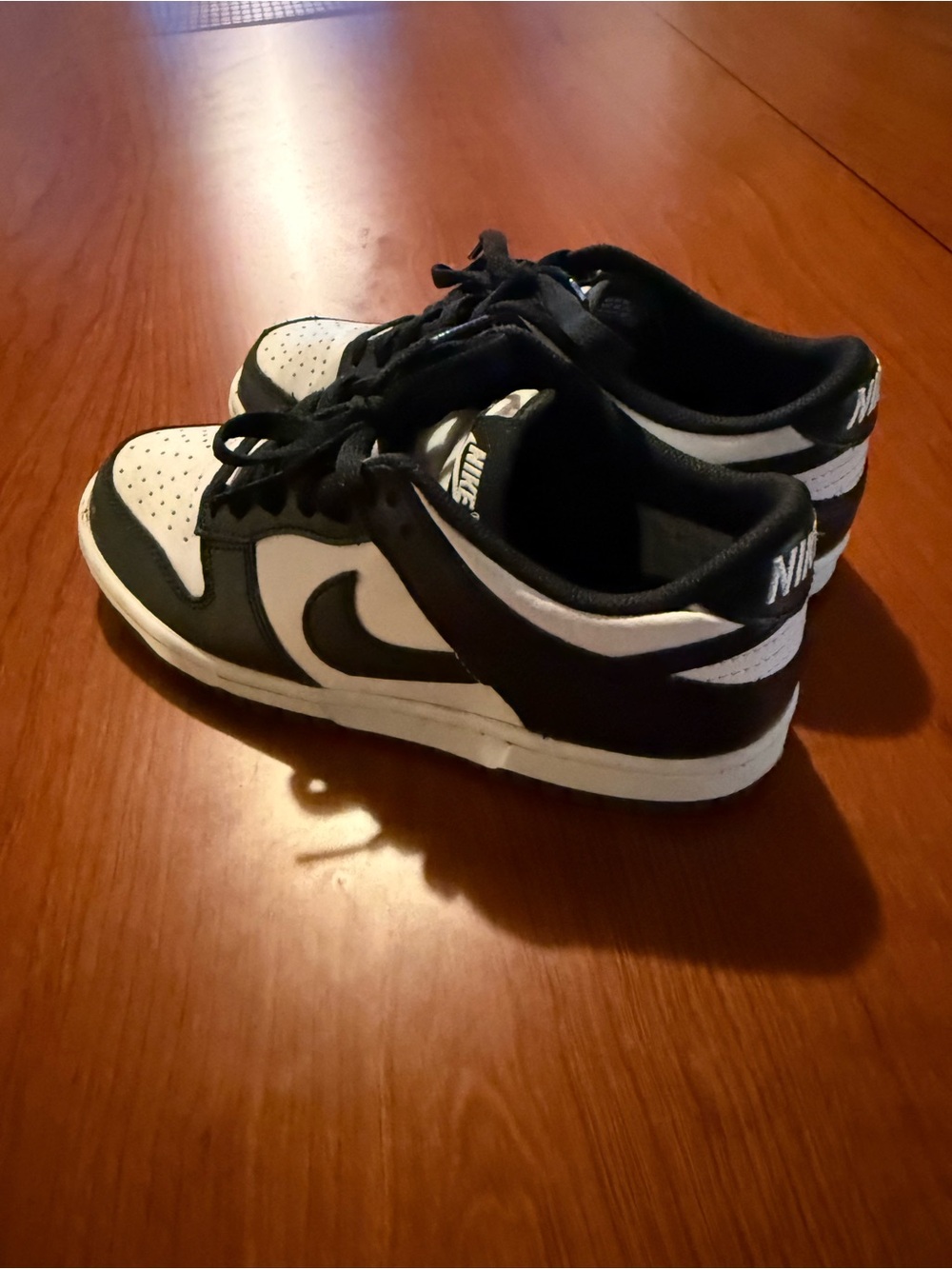 Nike Kids Black & White Low-Top Sneakers